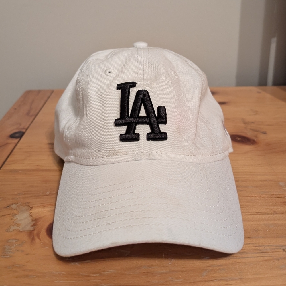 Los Angeles Dodgers White Baseball Cap Adjustable